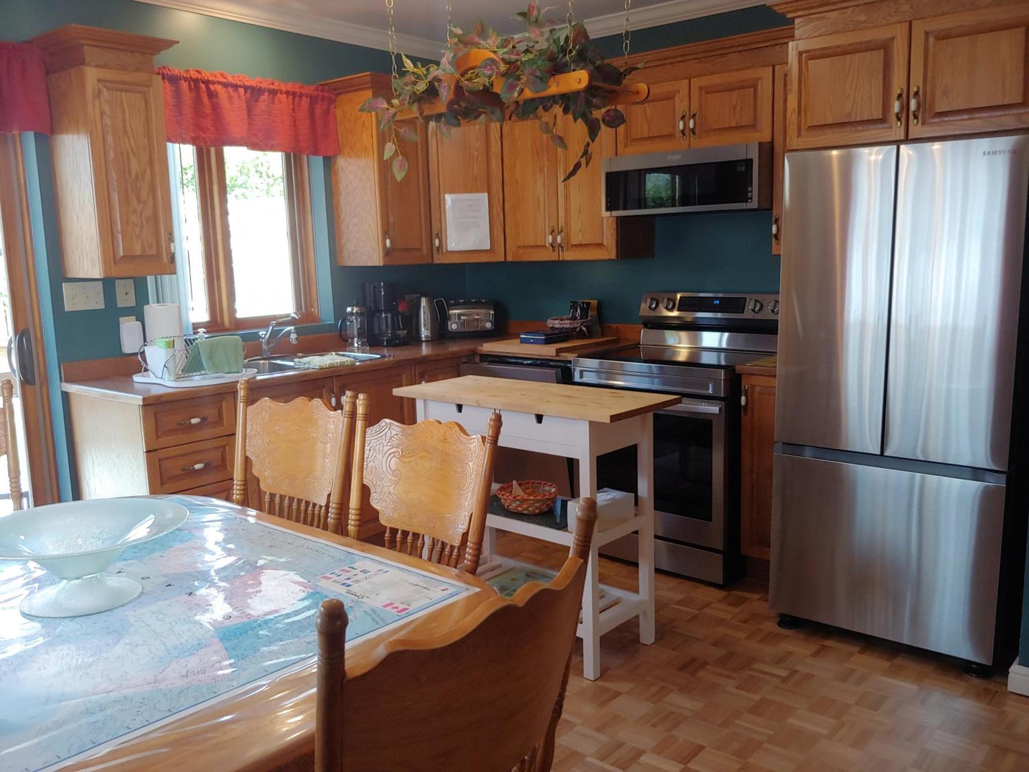 3 Bedrooms 3 Beds Near Metro -2 Parking Free Montreal Exterior foto
